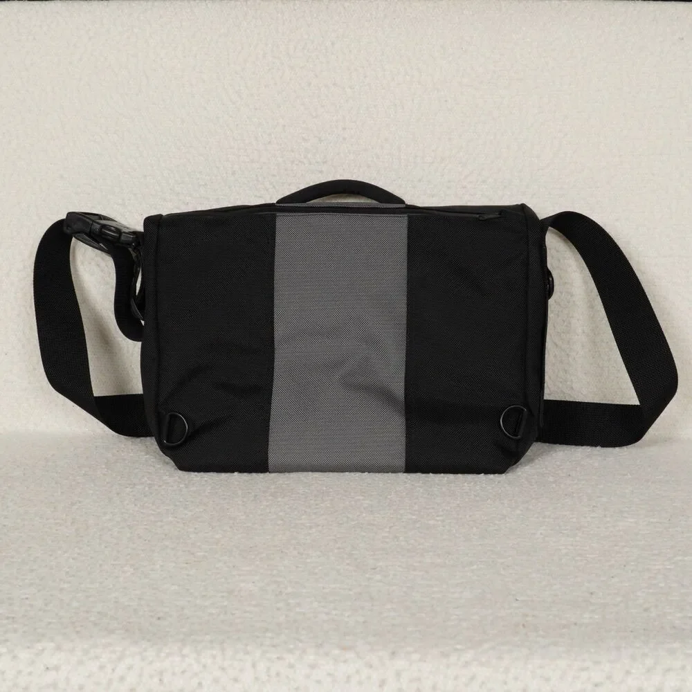 Timbuk2 Classic Messenger Bag Small Black Gray Two-Tone Cross Strap